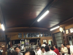 斎藤酒場：店内